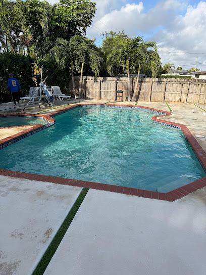 Limpieza de piscinas,pool cleaning service...Dadilia LLC